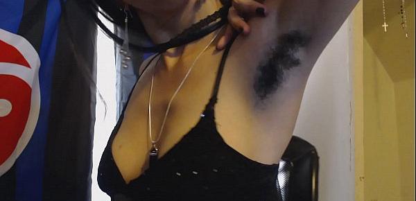  Hairy Armpit Goth Bounces Huge Nipples, Tits Go in Circles